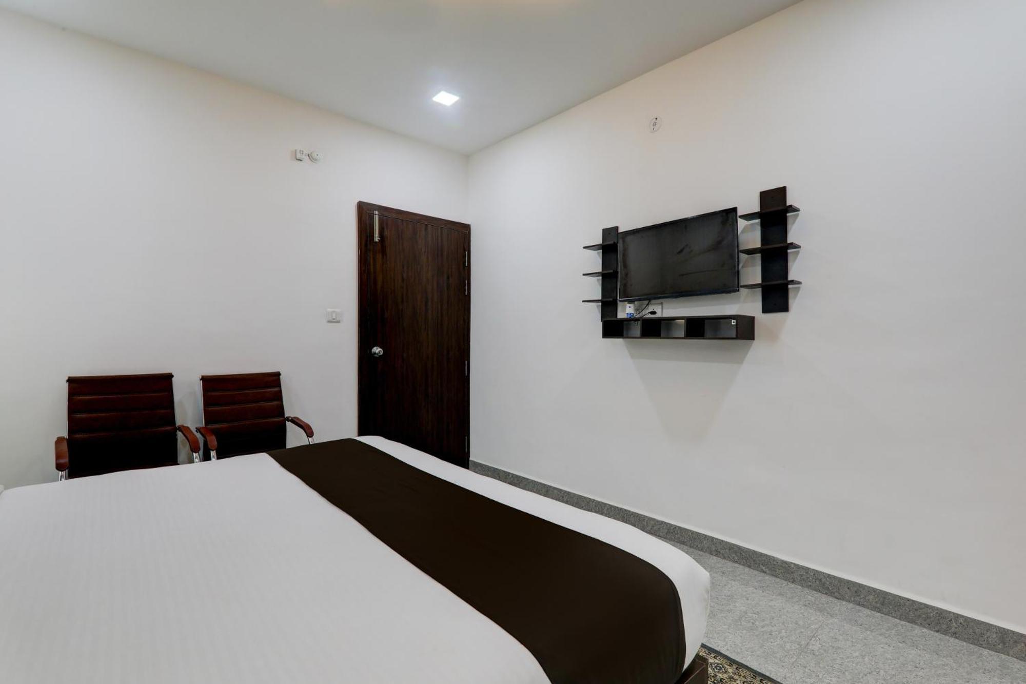 Super Hotel O Flagship Hotel Mk Palace Λάκναου Εξωτερικό φωτογραφία