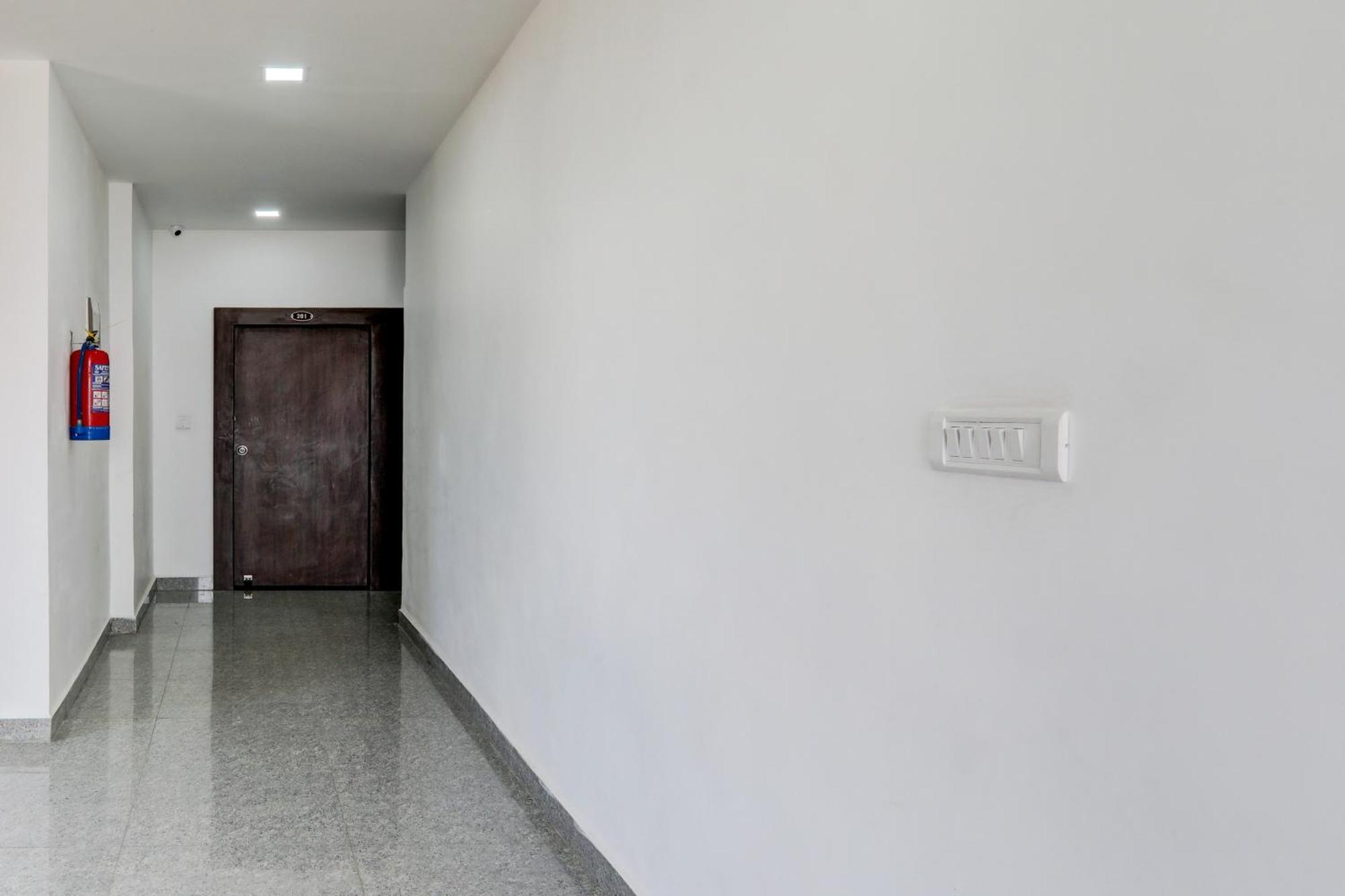 Super Hotel O Flagship Hotel Mk Palace Λάκναου Εξωτερικό φωτογραφία