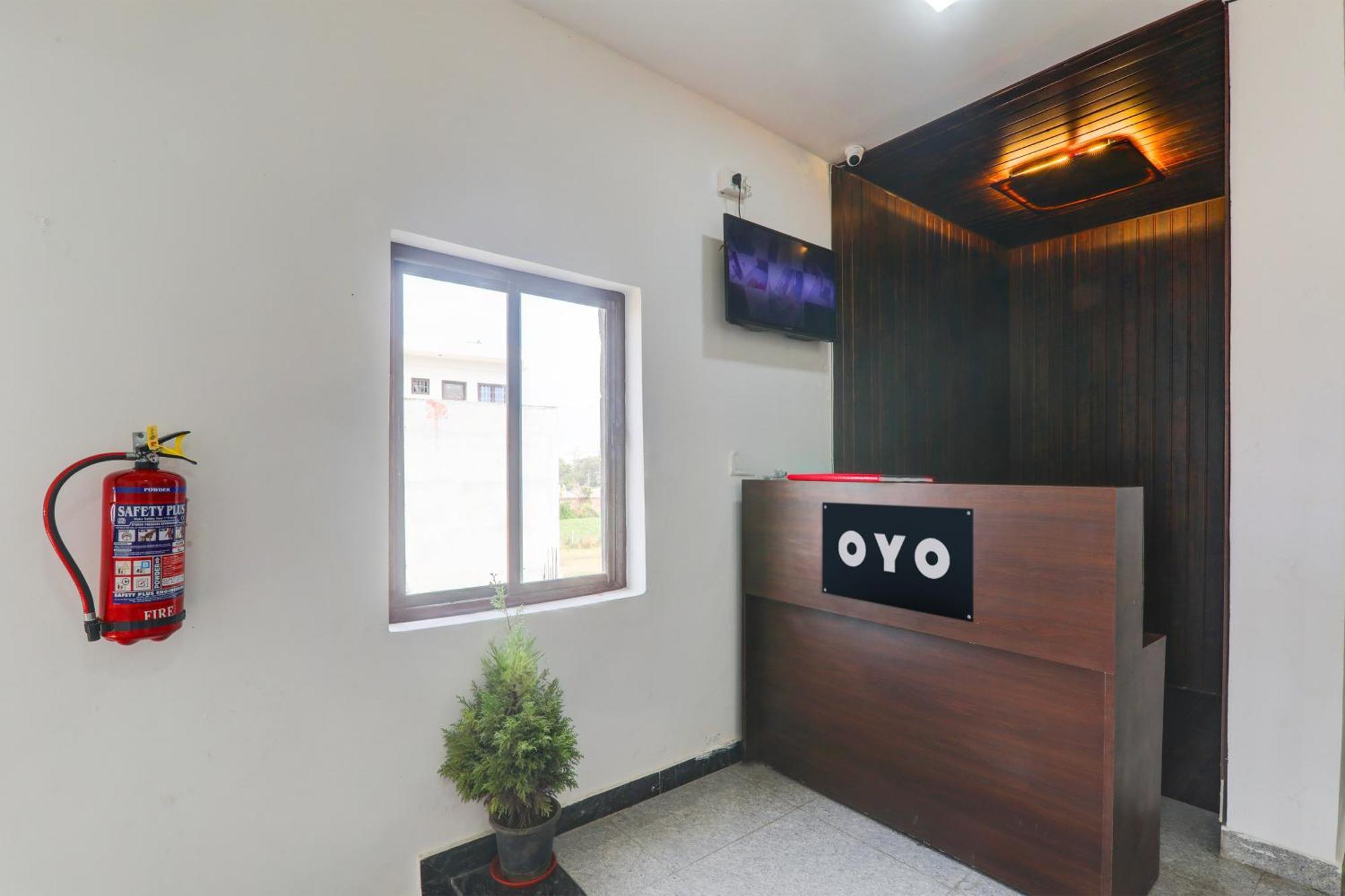 Super Hotel O Flagship Hotel Mk Palace Λάκναου Εξωτερικό φωτογραφία