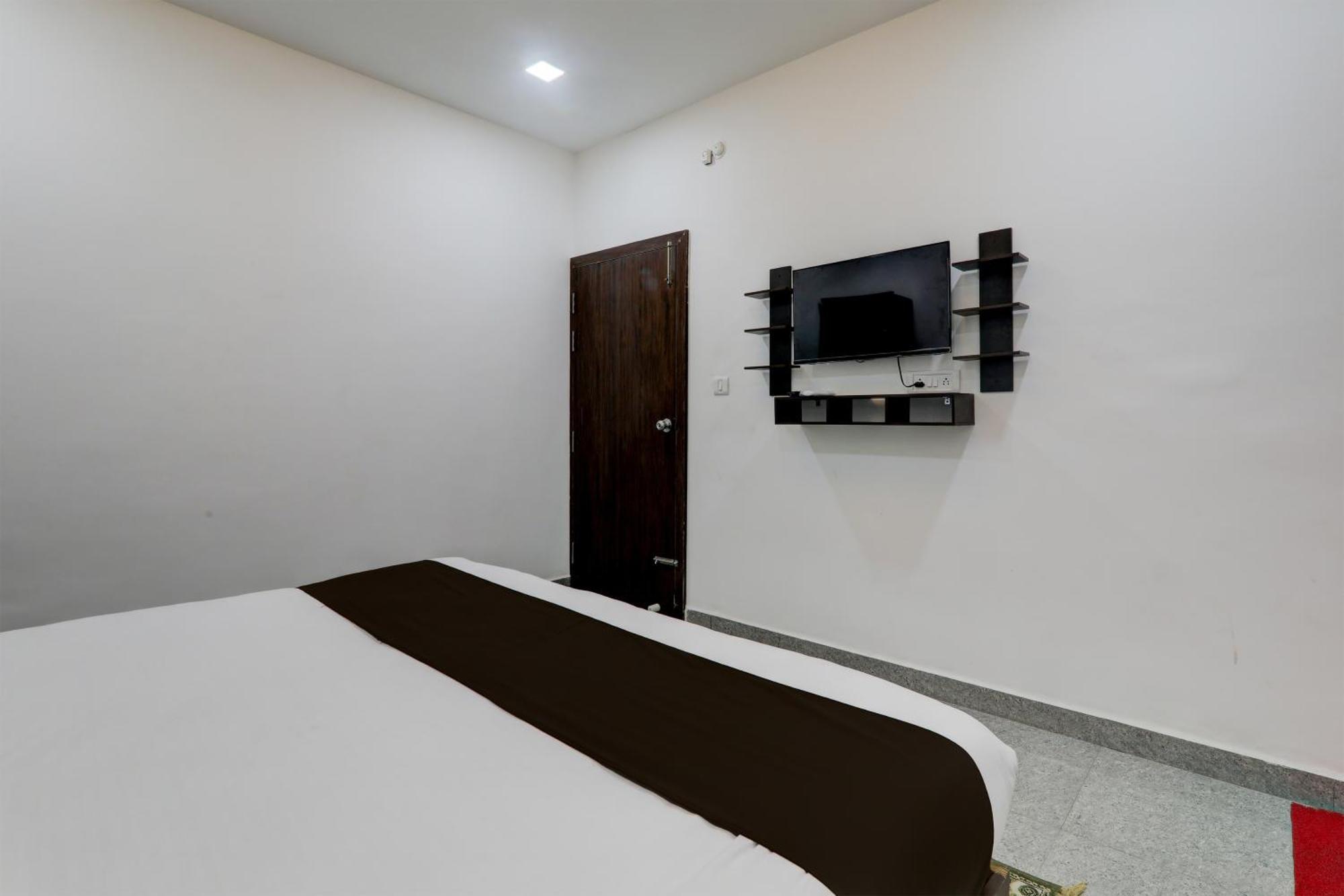 Super Hotel O Flagship Hotel Mk Palace Λάκναου Εξωτερικό φωτογραφία